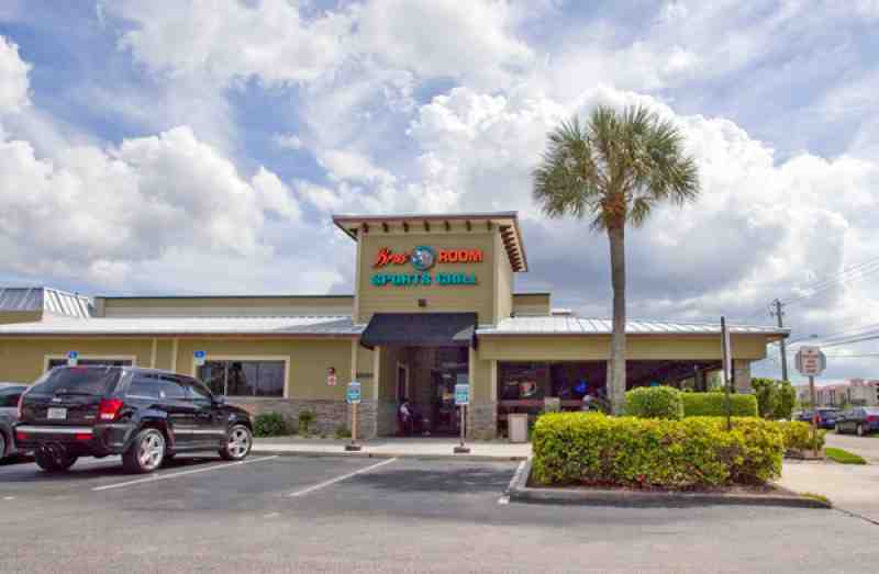 Review Of Bru S Room Sports Grill 33024 Restaurant 10060 Pines