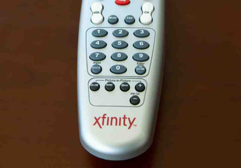 How Do You Program A Comcast Remote To Your Tv