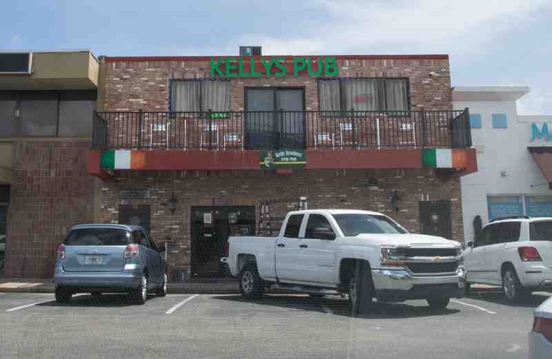 Kelly's Pub